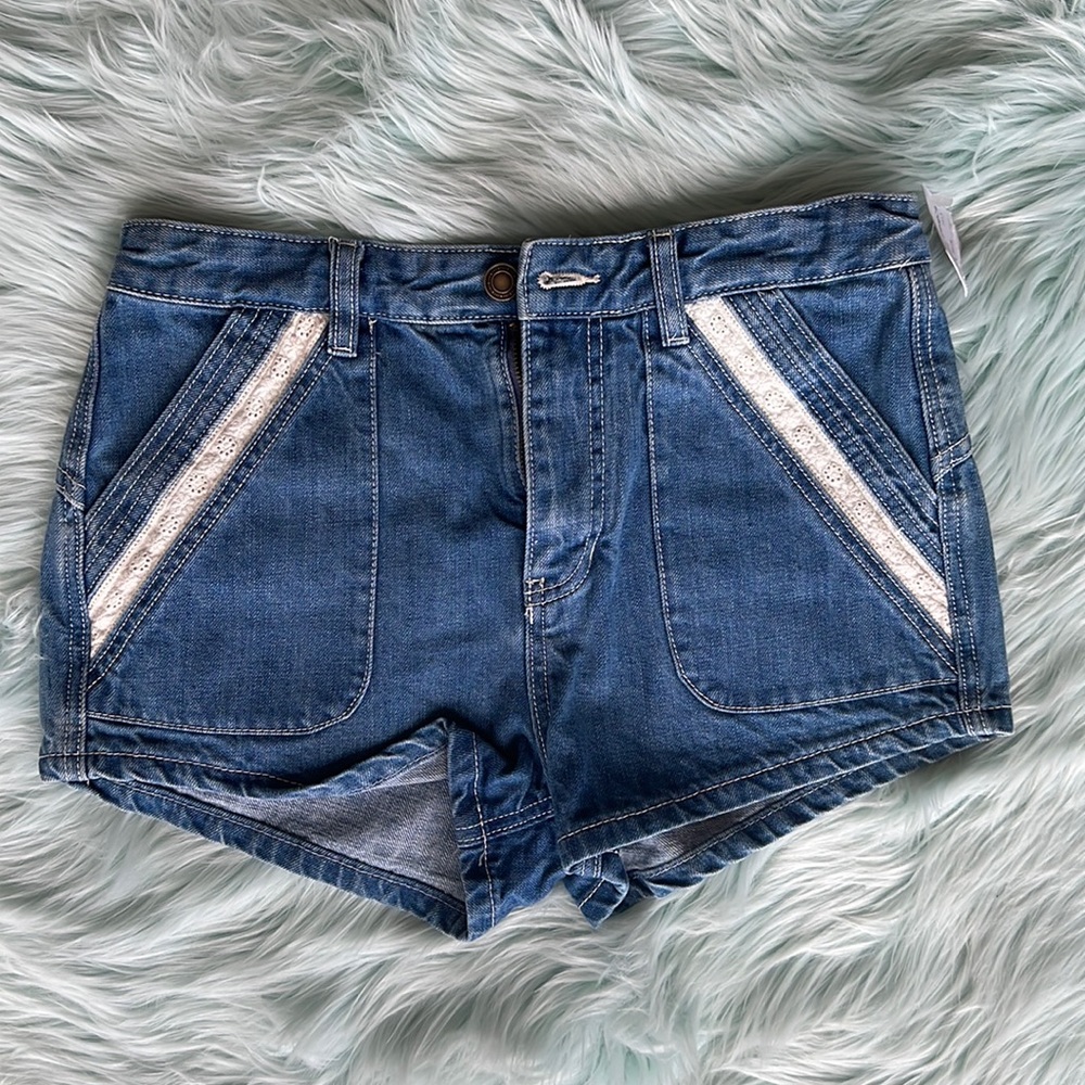 MOVING SALE! Free People Denim Shorts - Size 28